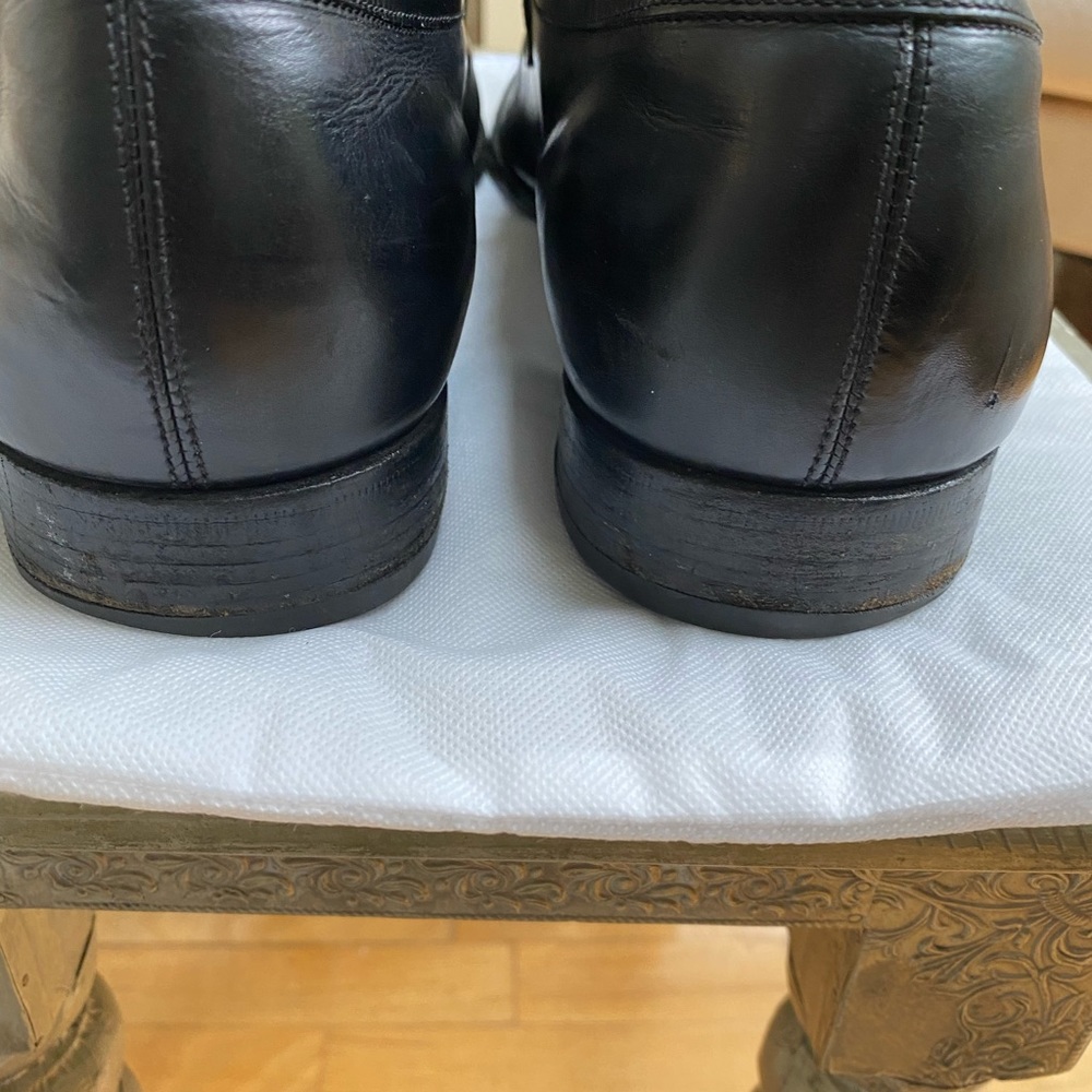 Ferragamo loafers in high grain black leather. Size 13 - Picture 2 of 6